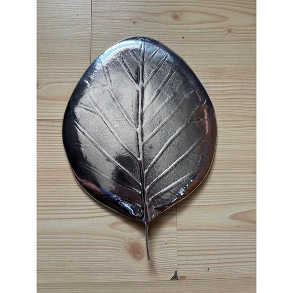 Michael Aram Botanical Magnolia Leaf Tray Sikver Foil Nature - Picture 3 of 7